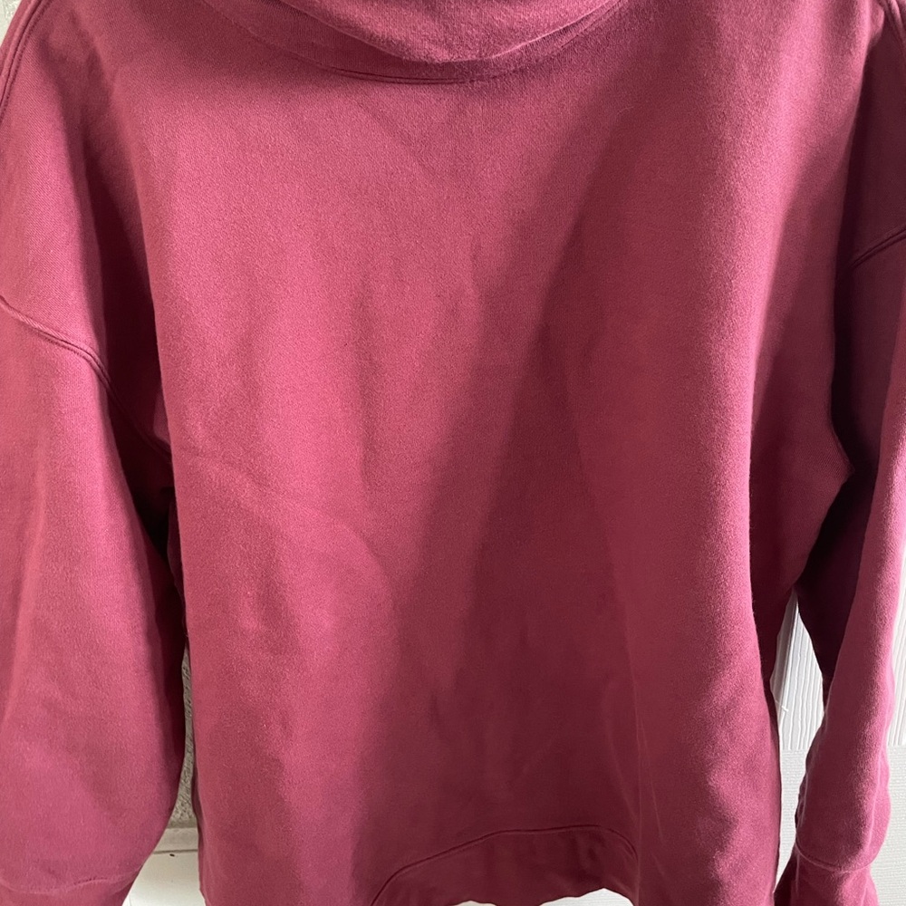 Athleta Burgundy pullover